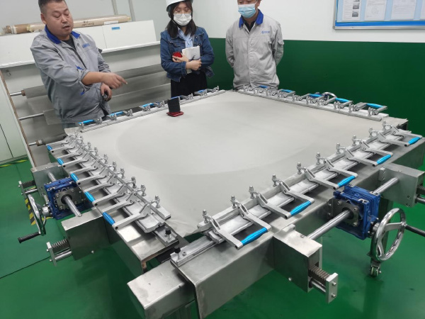 電動(dòng)汽車(chē)鋰電行業(yè)高頻振動(dòng)篩用網(wǎng)